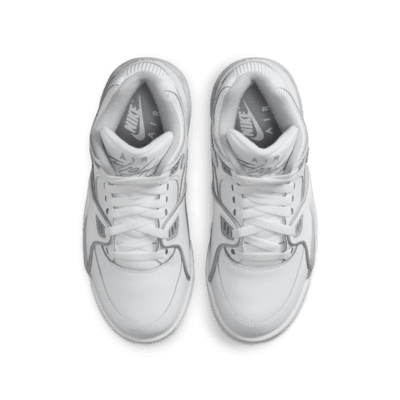 nike men's air flight 89 le stores