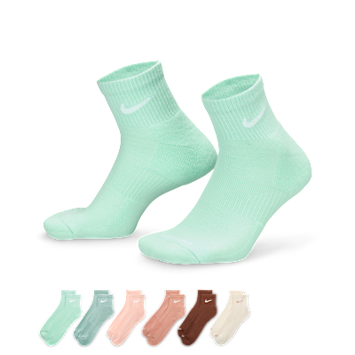 Nike Everyday Plus Cushioned