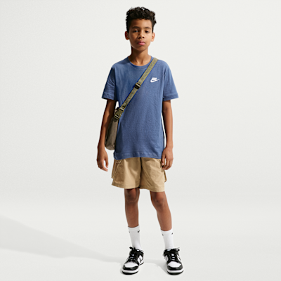 Nike Sportswear Older Kids' T-Shirt