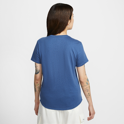Nike Sportswear Club Essentials Women's T-Shirt