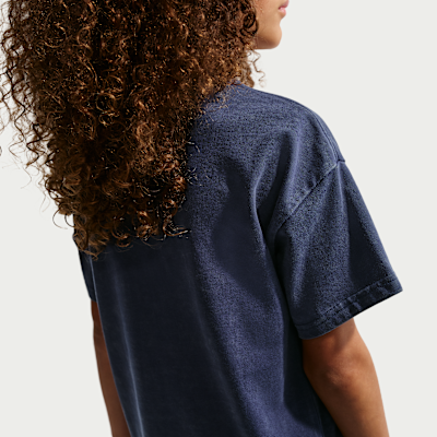 Nike Sportswear Older Kids' T-Shirt