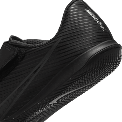 Nike Jr. Mercurial Vapor 15 Club Little Kids' Indoor Court Low-Top Soccer Shoes