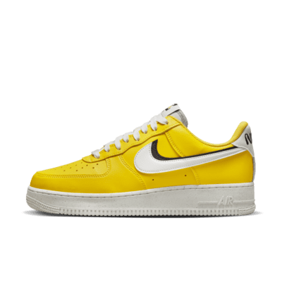 Yellow Air Force 1 Shoes. Nike.com
