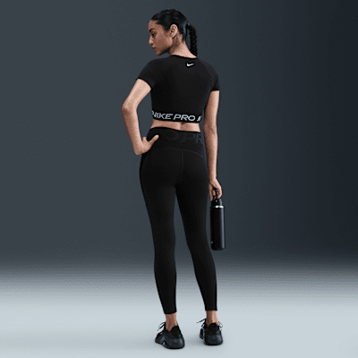 Nike Pro Women's Dri-FIT Short-Sleeve Cropped Graphic Top