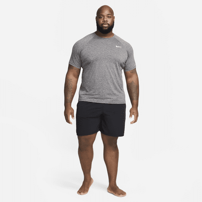 Playera Hydroguard de manga corta para hombre (talla extendida) Nike Swim