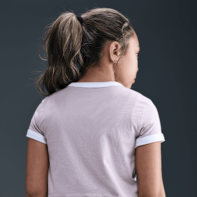 Nike Sportswear Older Kids' (Girls') Cropped T-Shirt