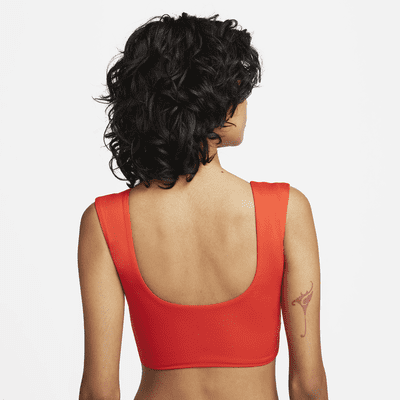 Top cropped de natación para mujer Nike Essential