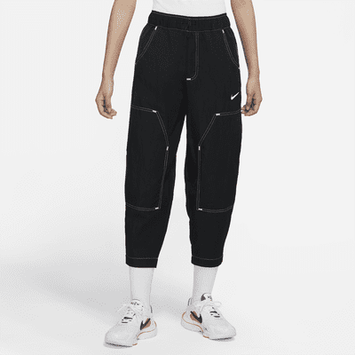  Nike Sportswear Essential Women's High-Rise Curve Pants (Small,  Black/White) : Clothing, Shoes & Jewelry
