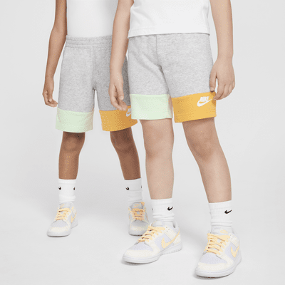 Conjunto de shorts para niños talla pequeña Nike KSA