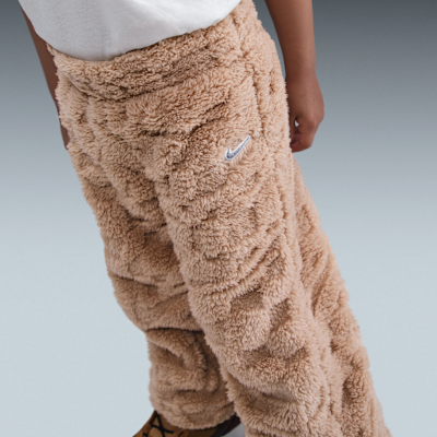 Conjunto de sudadera con gorro sin cierre y pants infantil Nike Cozy
