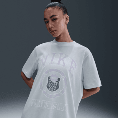 Nike Essential
