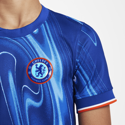 Koszulka piłkarska dla dużych dzieci Nike Dri-FIT Chelsea F.C. Stadium 2024/25 (wersja domowa) – replika