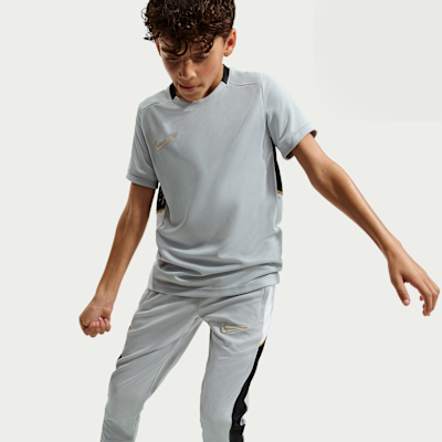 Playera de fútbol Dri-FIT para niños talla grande Nike Academy