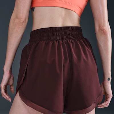 Shorts Dri-FIT holgados de 8 cm con forro de ropa interior para mujer Nike One
