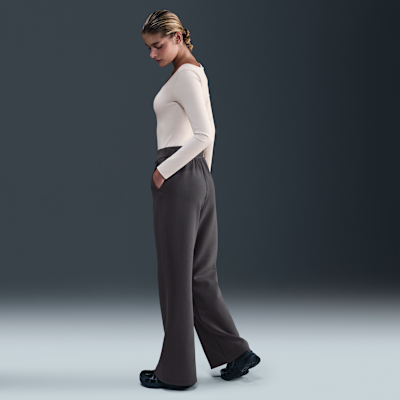 Pants Dri-FIT de tiro alto de pierna holgada y acampanada para mujer Nike 24.7 ImpossiblySoft
