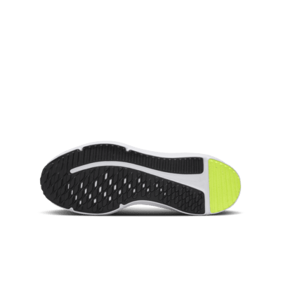 Nike Cosmic Runner Older Kids' Road Running Shoes