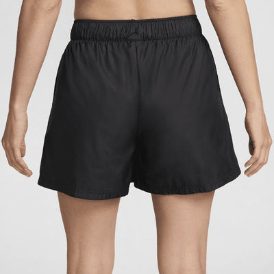 Shorts Repel de tiro medio para mujer Nike Sportswear Essentials