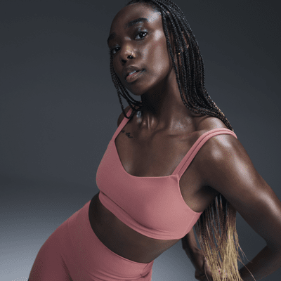 Brassière de sport rembourrée à maintien léger Nike Zenvy Strappy pour femme