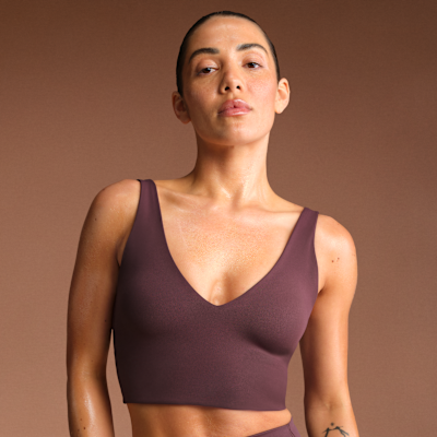 NikeSKIMS Matte Women's V-Neck Long-Line Bra