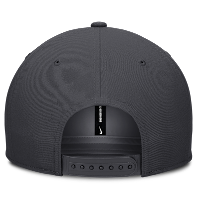Gorra estructurada de visera cuadrada para hombre Nike Statement Dri-Fit Pro New York Yankees