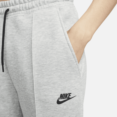 Nike Sportswear Tech Fleece Jogginghose mit mittelhohem Bund für Damen