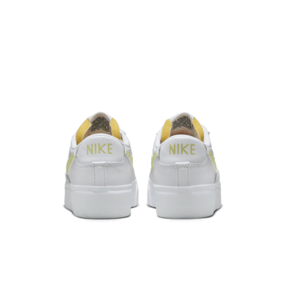 รองเท้าผู้หญิง Nike Blazer Low Platform