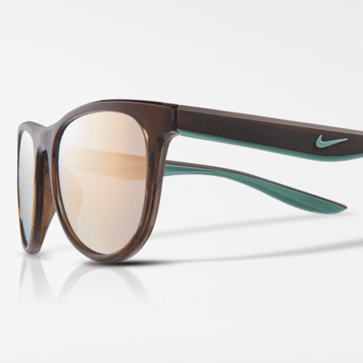 Lentes de sol espejados Nike Wave. Nike.com