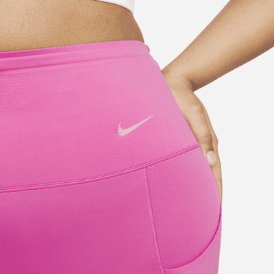 Shorts de ciclismo con bolsillos de tiro alto de 20 cm de sujeción firme para mujer Nike Go