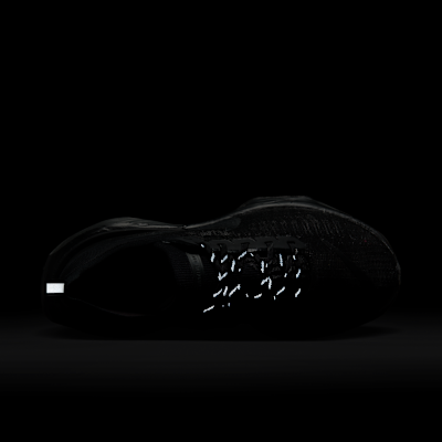 Nike Invincible 3 男款路跑鞋