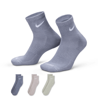 Nike Everyday Plus Cushioned Training Ankle Socks (3 Pairs)