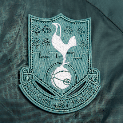 Tercera equipació Tech Tottenham Hotspur Jaqueta de futbol plegable Nike de teixit Woven amb folre - Home