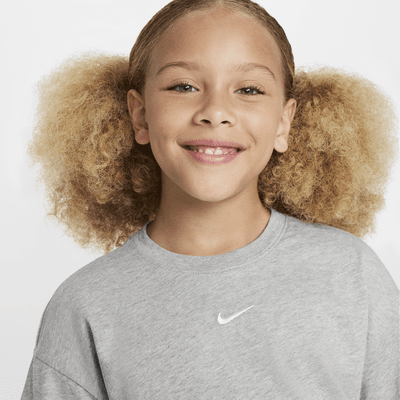 Playera para niña talla grande Nike Sportswear Essential