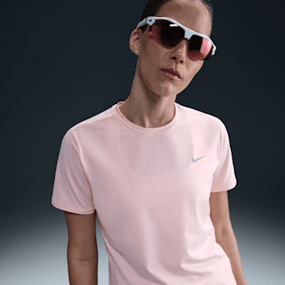 Dámské běžecké tričko Nike Swift Dri-FIT s krátkým rukávem