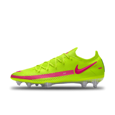customize soccer shoes