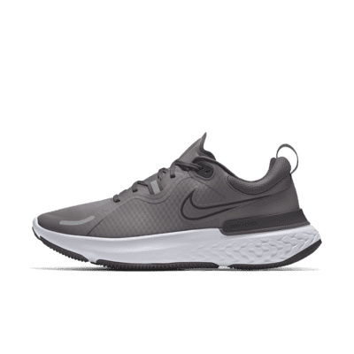 Nike men’s run shield running shoe Nike Mens Run Utility Shield Gray Running Shoes, Size: 12  main image 4