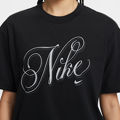 Nike Sportswear Women's Oversized Short-Sleeve T-Shirt