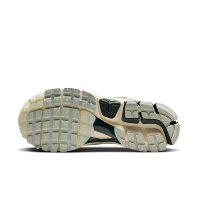 Nike Zoom Vomero 5 Women's Shoes