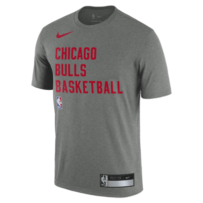 Chicago Bulls Men's Nike Dri-FIT NBA Practice T-Shirt.
