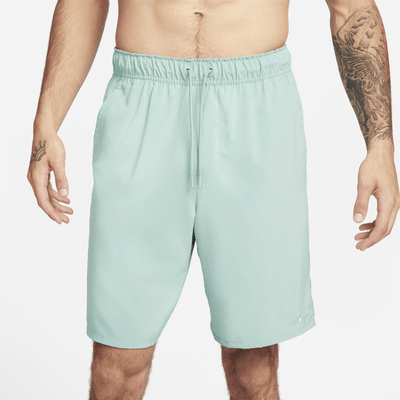 Shorts versátiles sin forro Dri-FIT de 23 cm para hombre Nike Unlimited