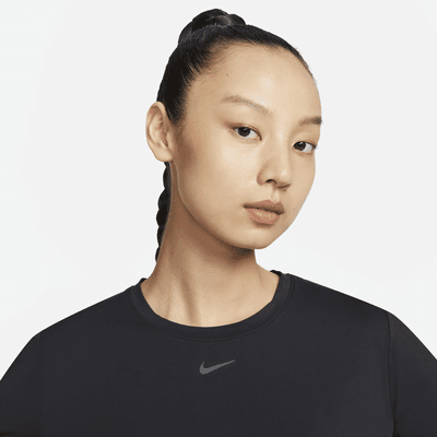 เสื้อแขนสั้นผู้หญิง Dri-FIT Nike One Classic