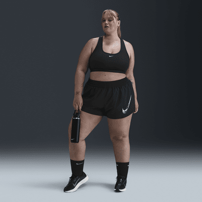 Short Dri-FIT à motif et taille mi-haute avec sous-short intégré Nike One Swoosh pour femme (grande taille)