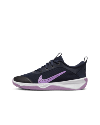 Подростковые кроссовки Nike Omni Multi-Court Big Kids' Indoor Court