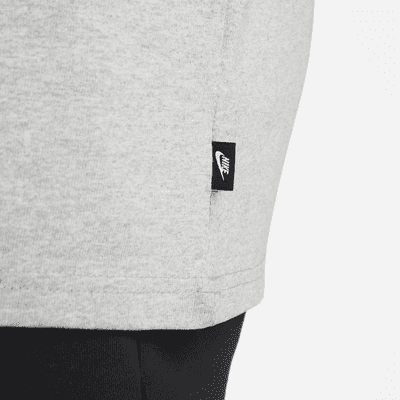 Nike Sportswear Premium Essentials Men's Pocket T-Shirt