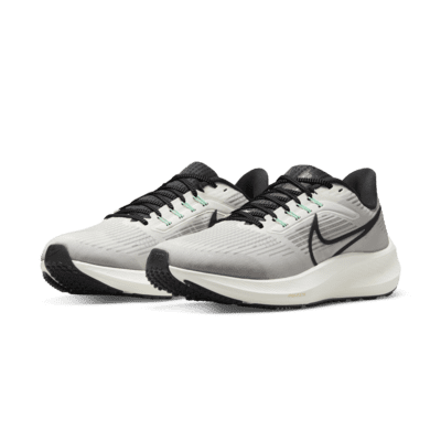 Tenis de correr en pavimento para hombre Nike Pegasus 39