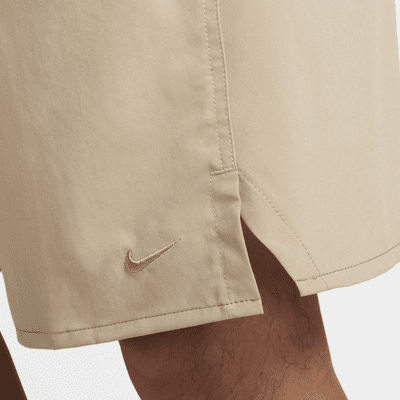 Shorts versátiles sin forro Dri-FIT de 23 cm para hombre Nike Unlimited