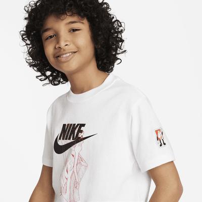 Nike Sportswear Older Kids' T-Shirt