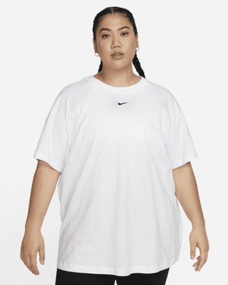 Женская футболка Nike Sportswear Essential (Plus Size)