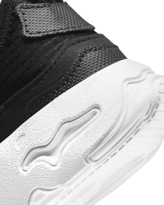 nike rt live infant trainers
