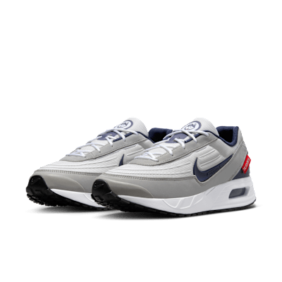 Nike College Air Max Verse (UConn) Men's Shoes