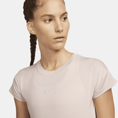 เสื้อวิ่งแขนสั้นผู้หญิง Nike Dri-FIT Run Division